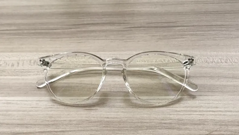 نظارات طبية الشفافة