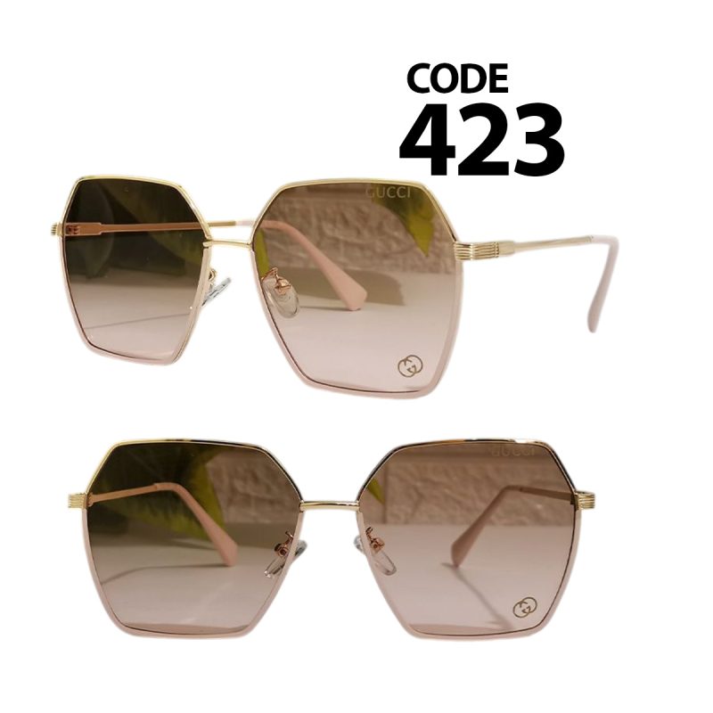 423