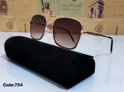 نظارة شمسية Gucci 2026 بنى مدرج